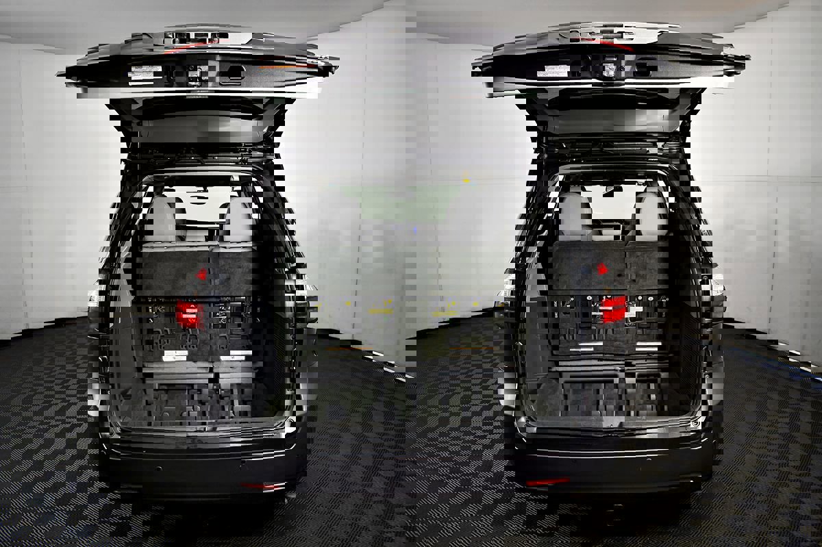 Used 2015 Toyota Sienna XLE image 37