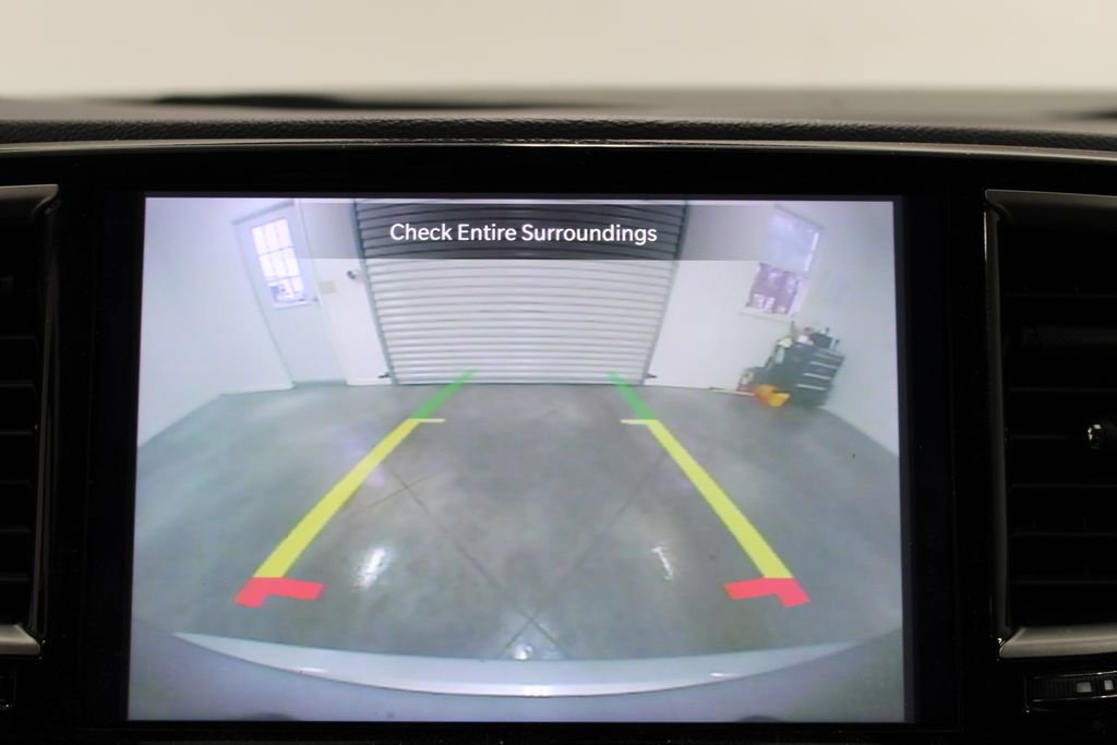 Used 2024 Chrysler Pacifica Touring-L FWD image 35