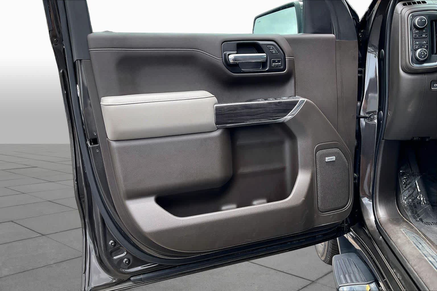 Used 2022 Chevrolet Silverado 1500 LTZ w/ LTZ Convenience Package II AWD/4WD image 22