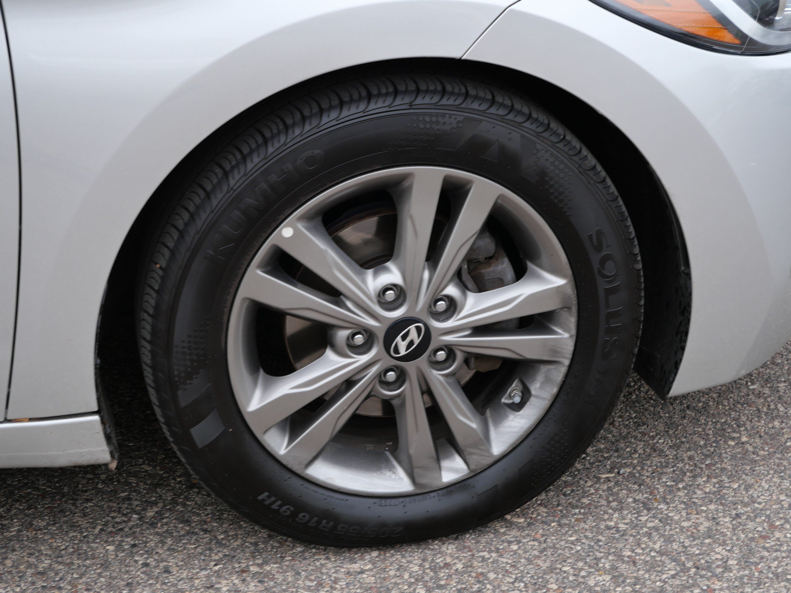 Used 2017 Hyundai Elantra SE FWD image 15