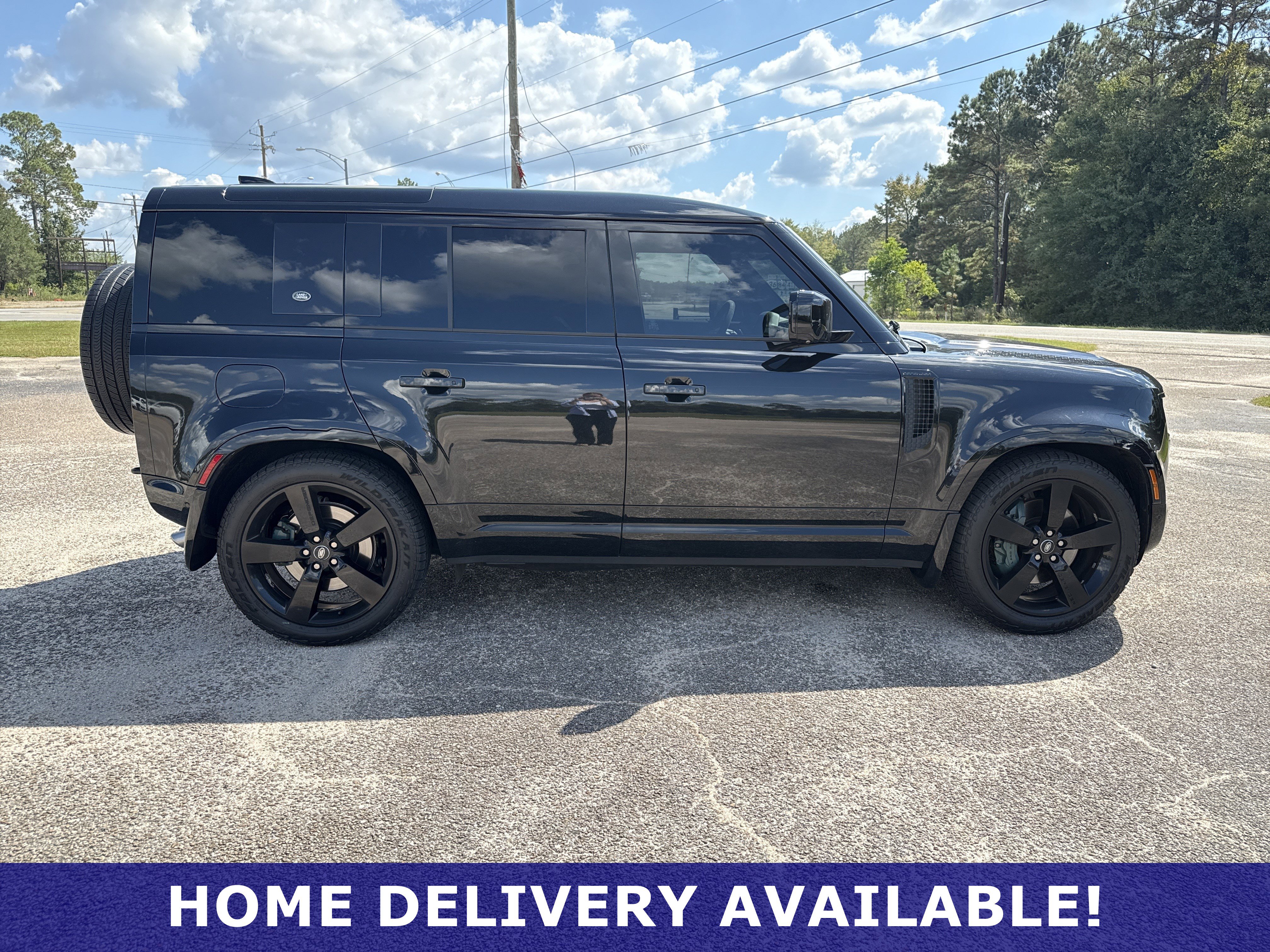 Used 2024 Land Rover Defender 110 V8 image 12