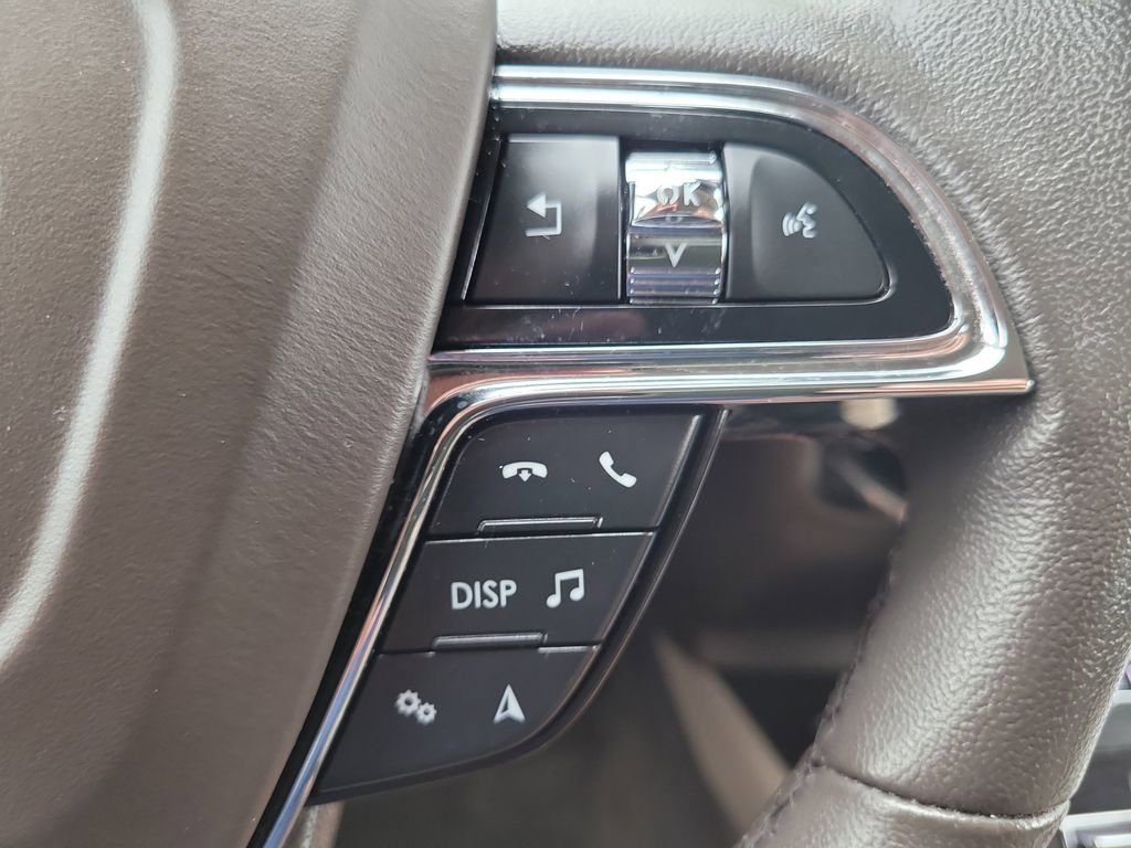 Used 2022 Lincoln Nautilus FWD w/ Premium Package image 26