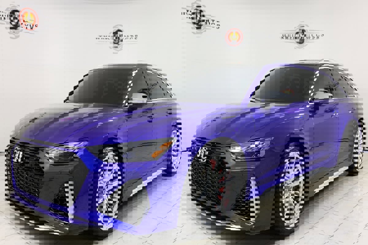 Used 2023 Audi RS 6 w/ Driver Assistance Package image 5