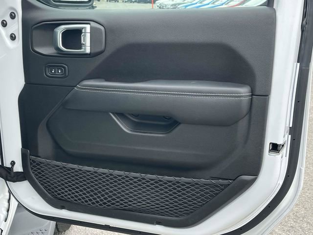 Used 2023 Jeep Wrangler Sahara w/ Cold Weather Group image 25