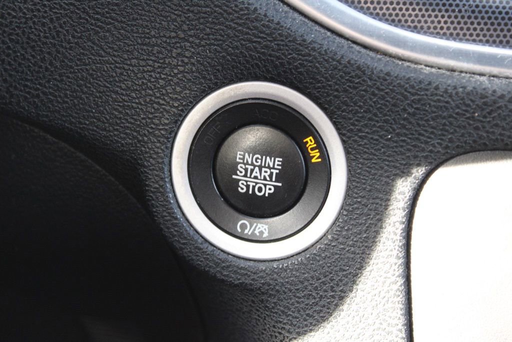 Used 2017 Dodge Charger R/T image 30