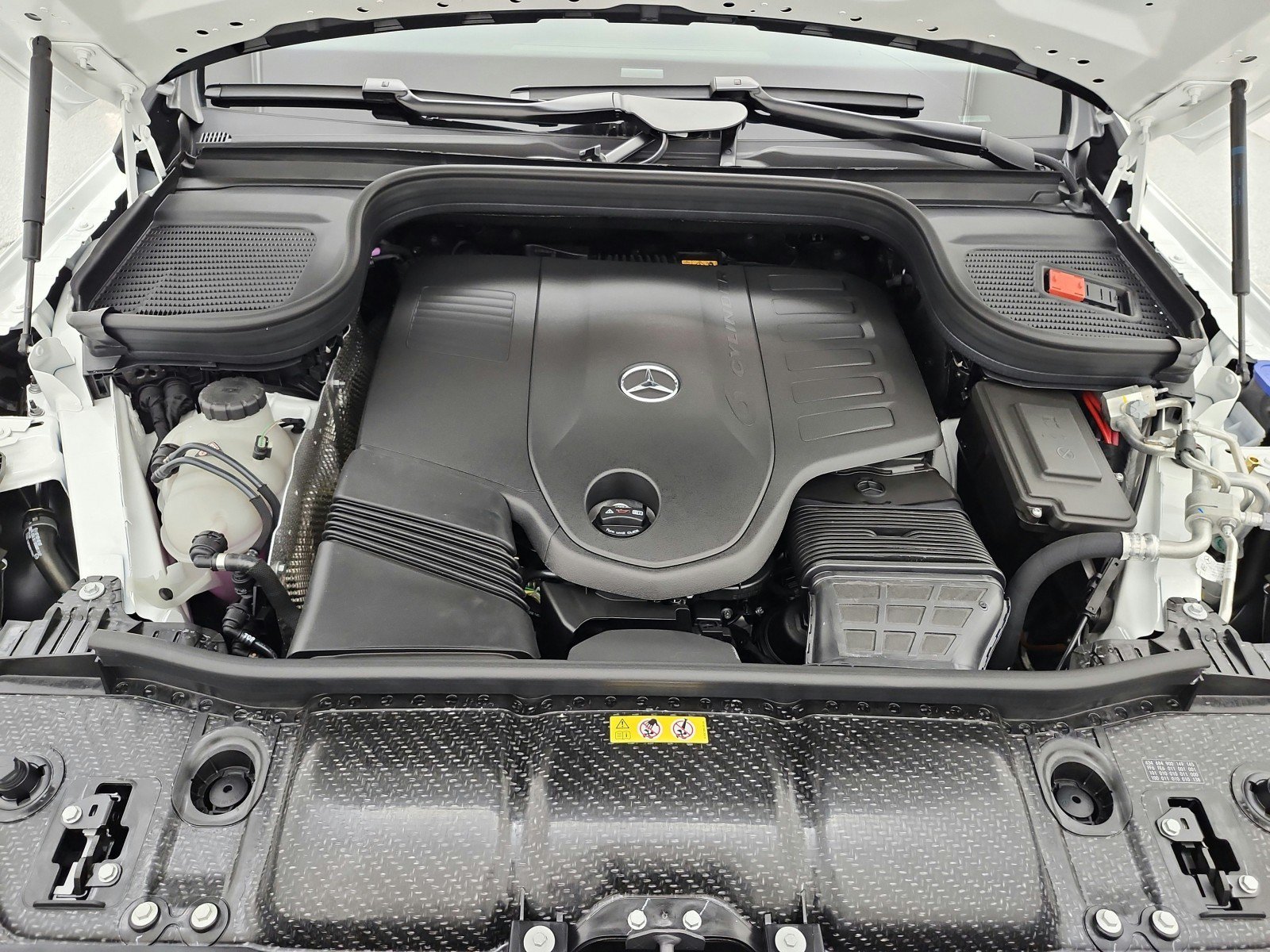 New 2027 Mercedes-Benz GLS 450 4MATIC image 12