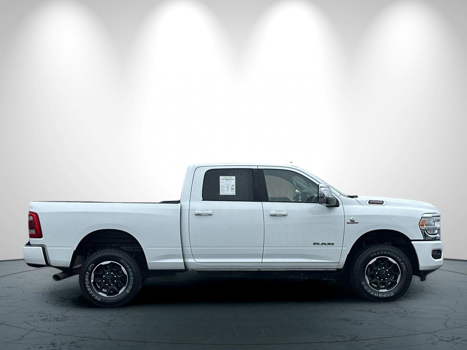 Used 2024 RAM 2500 Laramie image 3