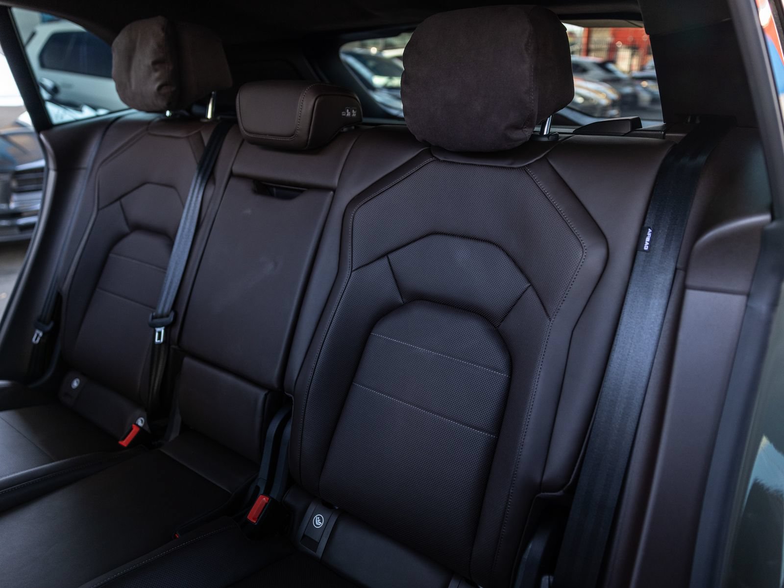 New 2026 Porsche Cayenne Turbo AWD/4WD image 33