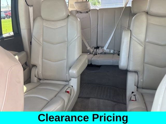 Used 2018 Cadillac Escalade ESV Luxury AWD/4WD image 28