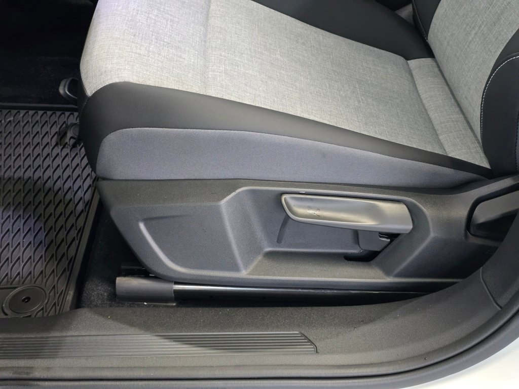 New 2026 Volkswagen ID.4 Pro AWD/4WD image 17