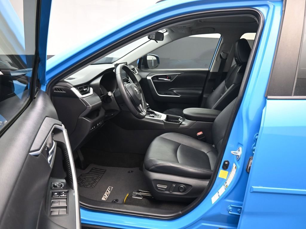 Used 2021 Toyota RAV4 XLE Premium AWD/4WD image 11