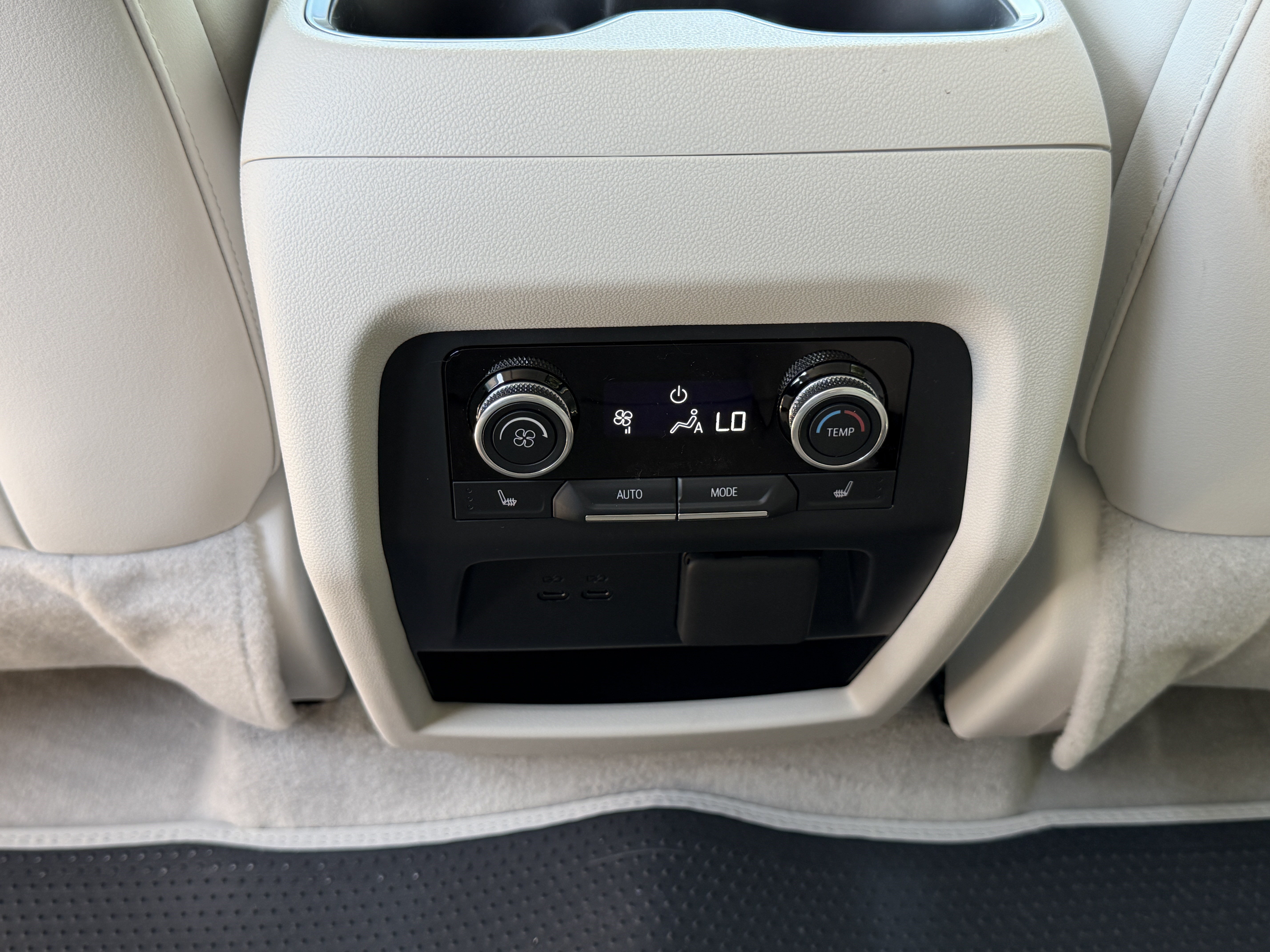 New 2026 Buick Enclave Avenir w/ Super Cruise Package FWD image 29