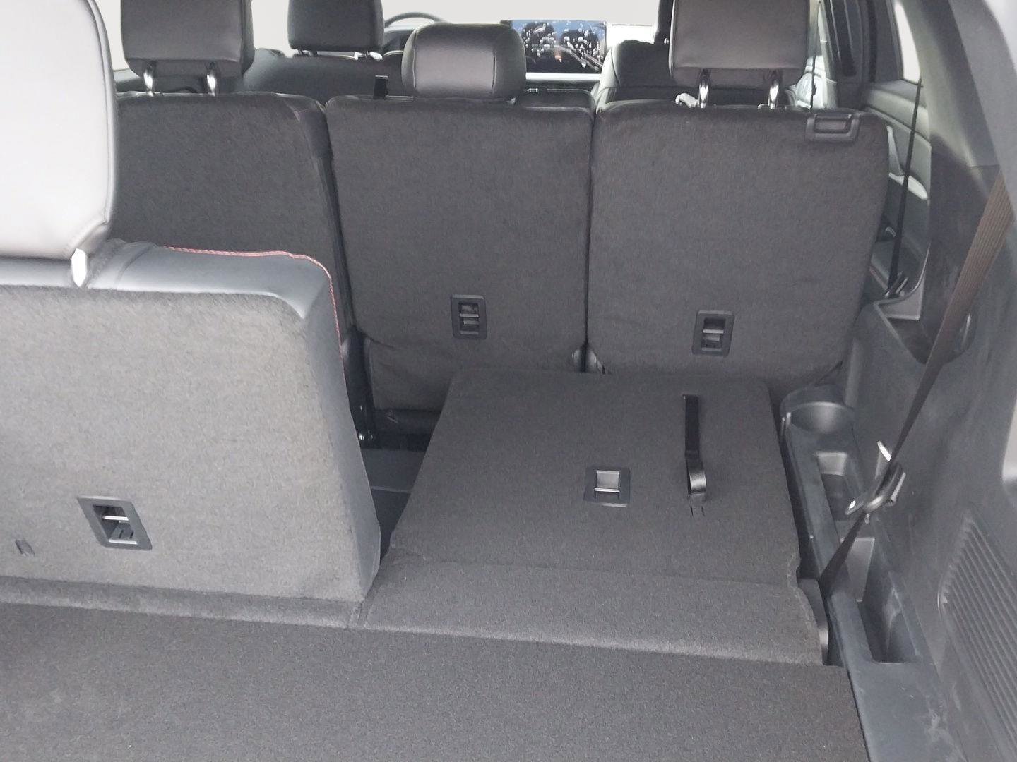 New 2026 Ford Explorer ST-Line image 26