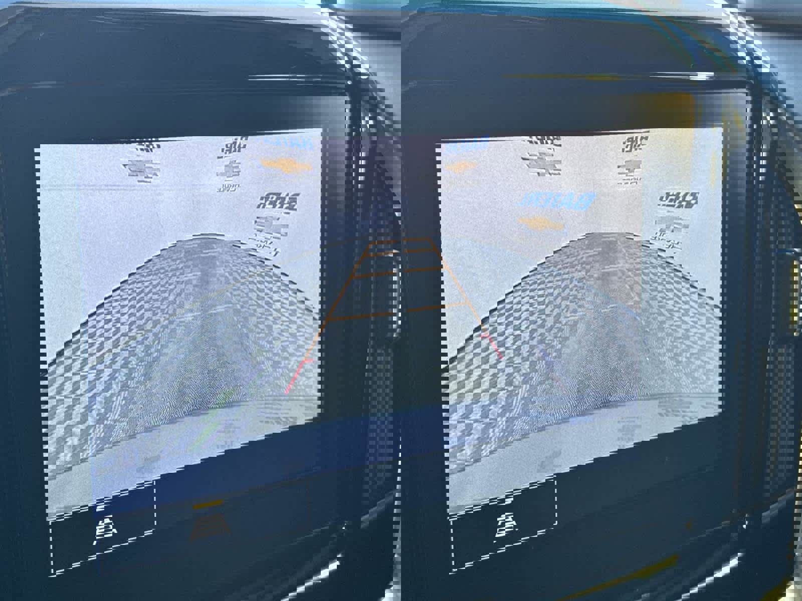 Used 2023 Chevrolet Traverse LT w/ Midnight/Sport Edition image 19