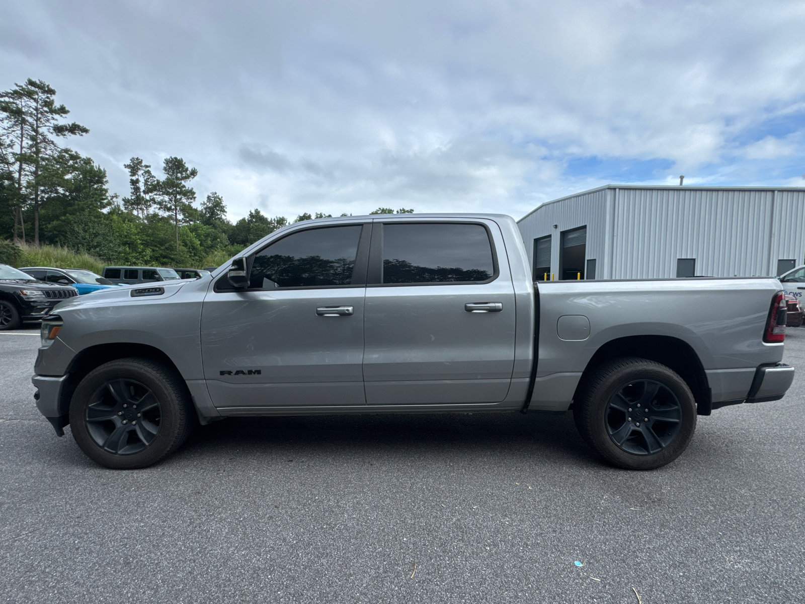 Used 2022 RAM 1500 Big Horn RWD image 8