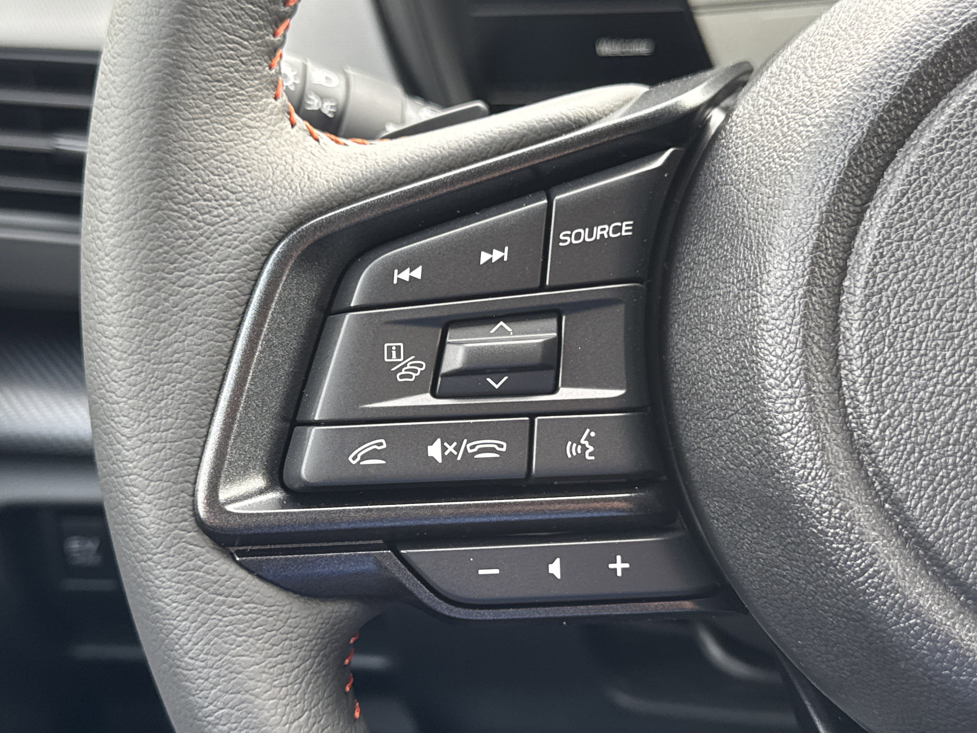 New 2026 Subaru Crosstrek 2.5i Limited w/ Crosstrek Mirror Package image 15