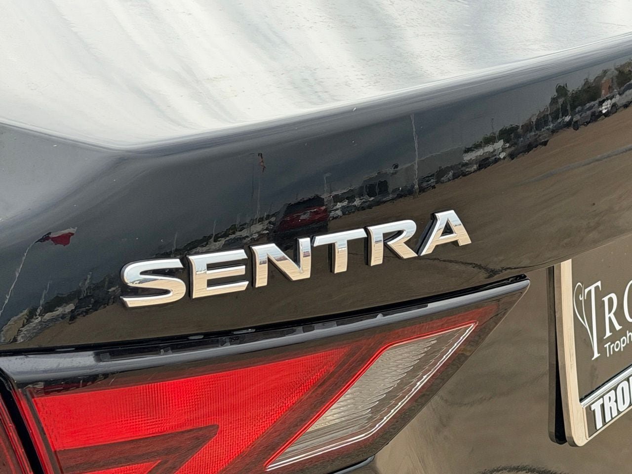 Certified 2025 Nissan Sentra SV FWD image 11