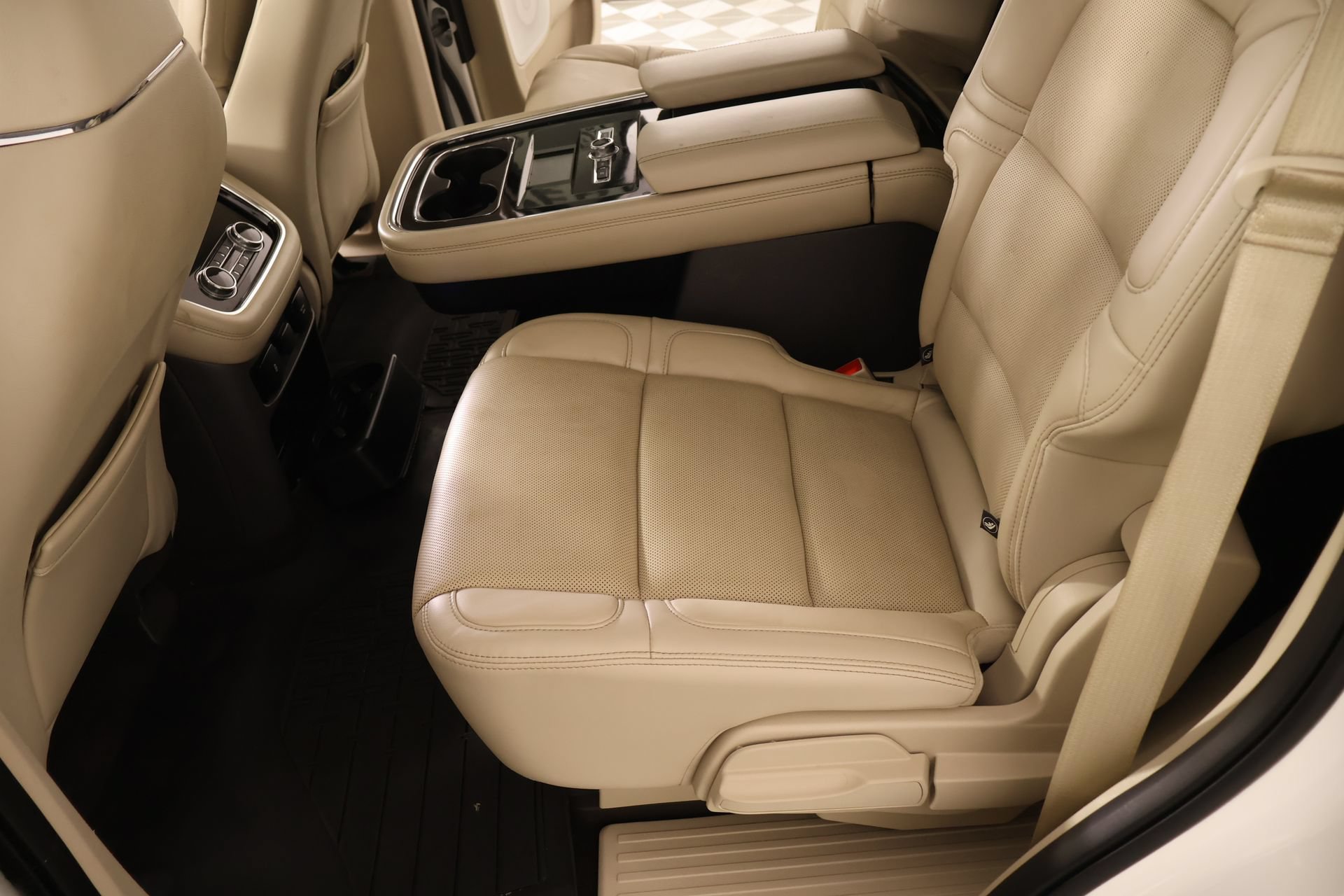 Used 2020 Lincoln Navigator Reserve w/ Luxury Package AWD/4WD image 13