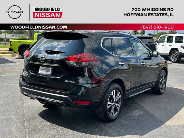 Used 2019 Nissan Rogue SV w/ Sun & Sound Touring Package AWD/4WD image 3