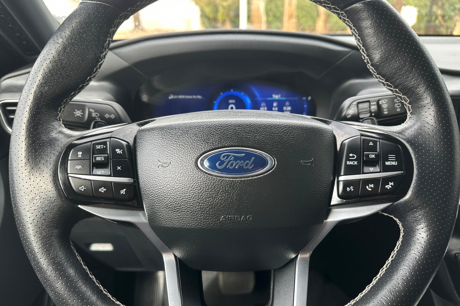 Used 2022 Ford Explorer ST w/ Equipment Group 401A AWD/4WD image 25