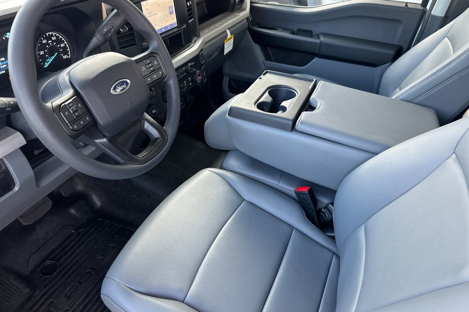 New 2026 Ford F250 XL w/ XL Chrome Package image 10