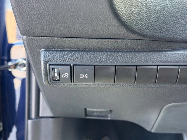 Used 2024 Toyota Corolla LE FWD image 21