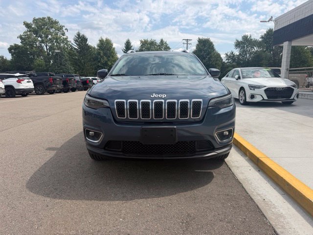 Used 2019 Jeep Cherokee Limited AWD/4WD image 2