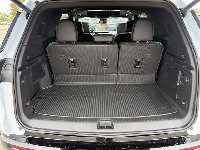 New 2026 Chevrolet Traverse RS w/ LPO, Floor Liner Package image 29