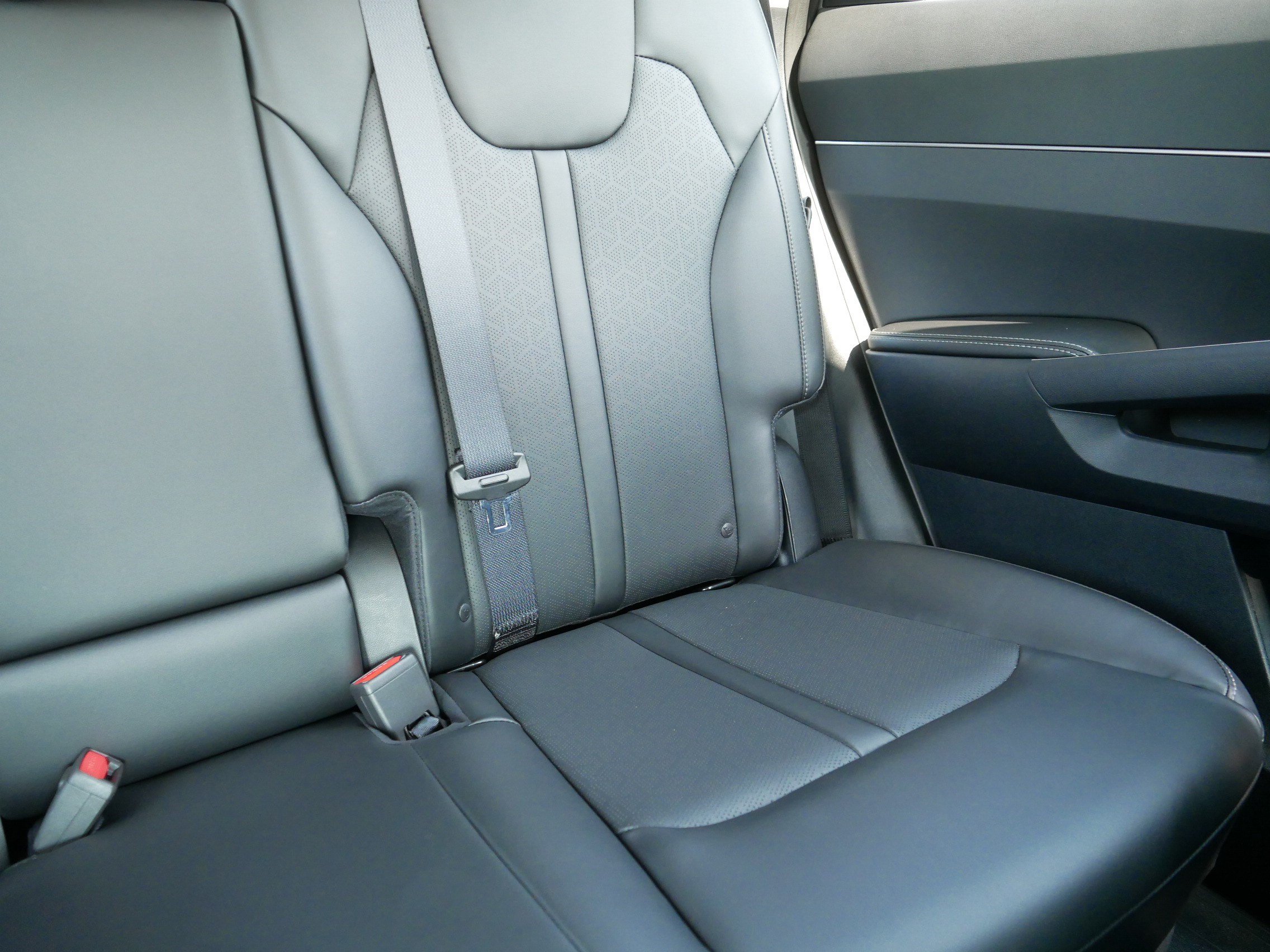 Certified 2023 Kia Sorento S w/ Panoramic Sunroof Package AWD/4WD image 14