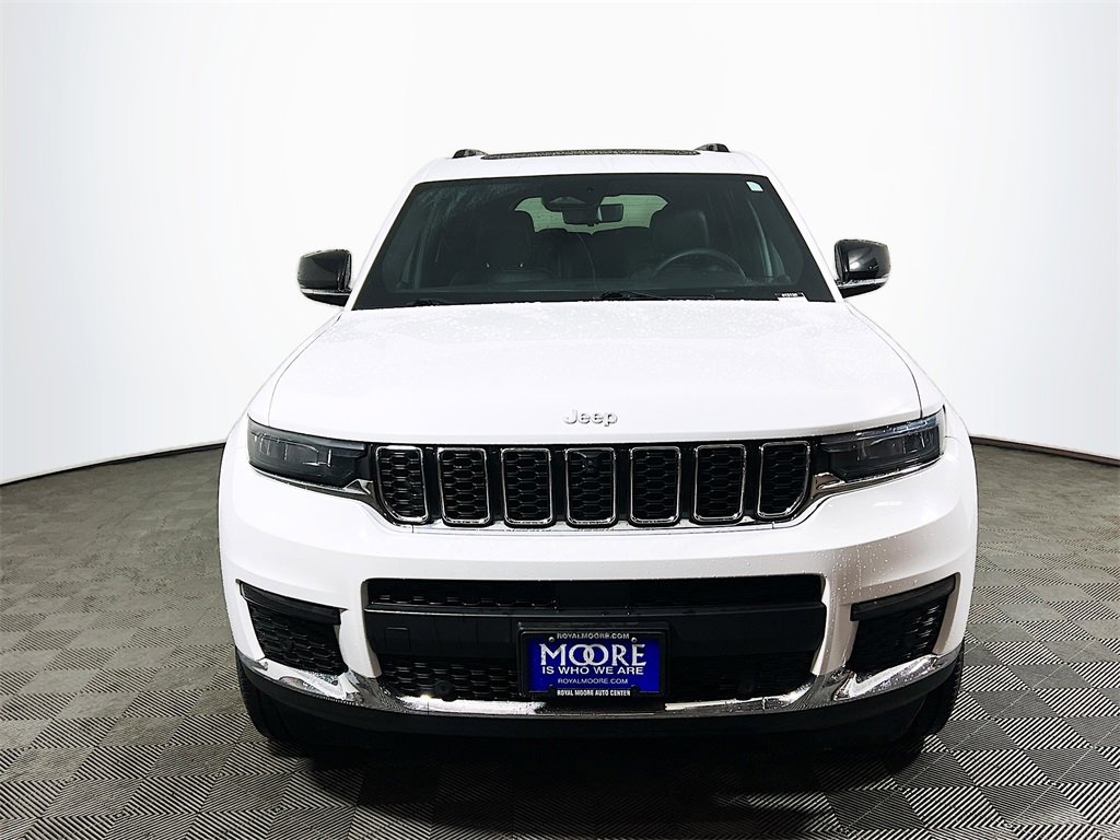 Used 2024 Jeep Grand Cherokee L Limited w/ Luxury Tech Group II image 3