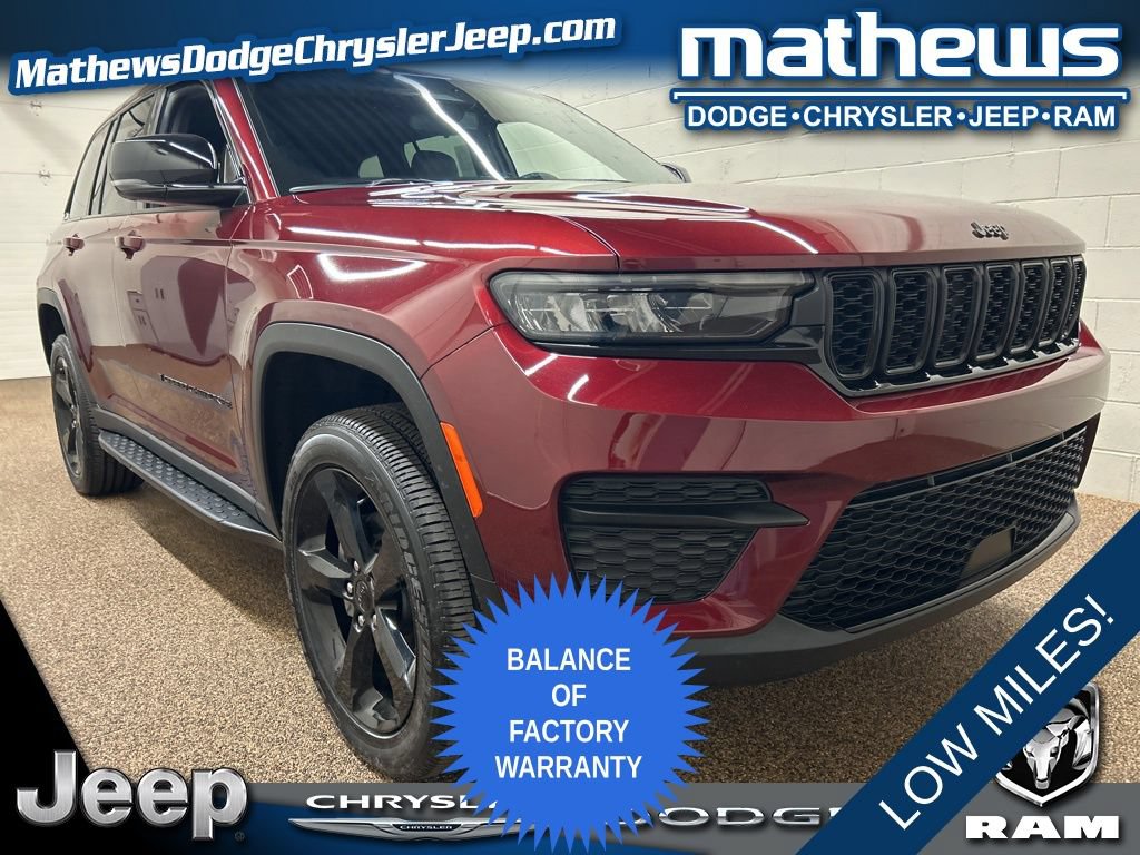 Used 2024 Jeep Grand Cherokee Altitude AWD/4WD image 1