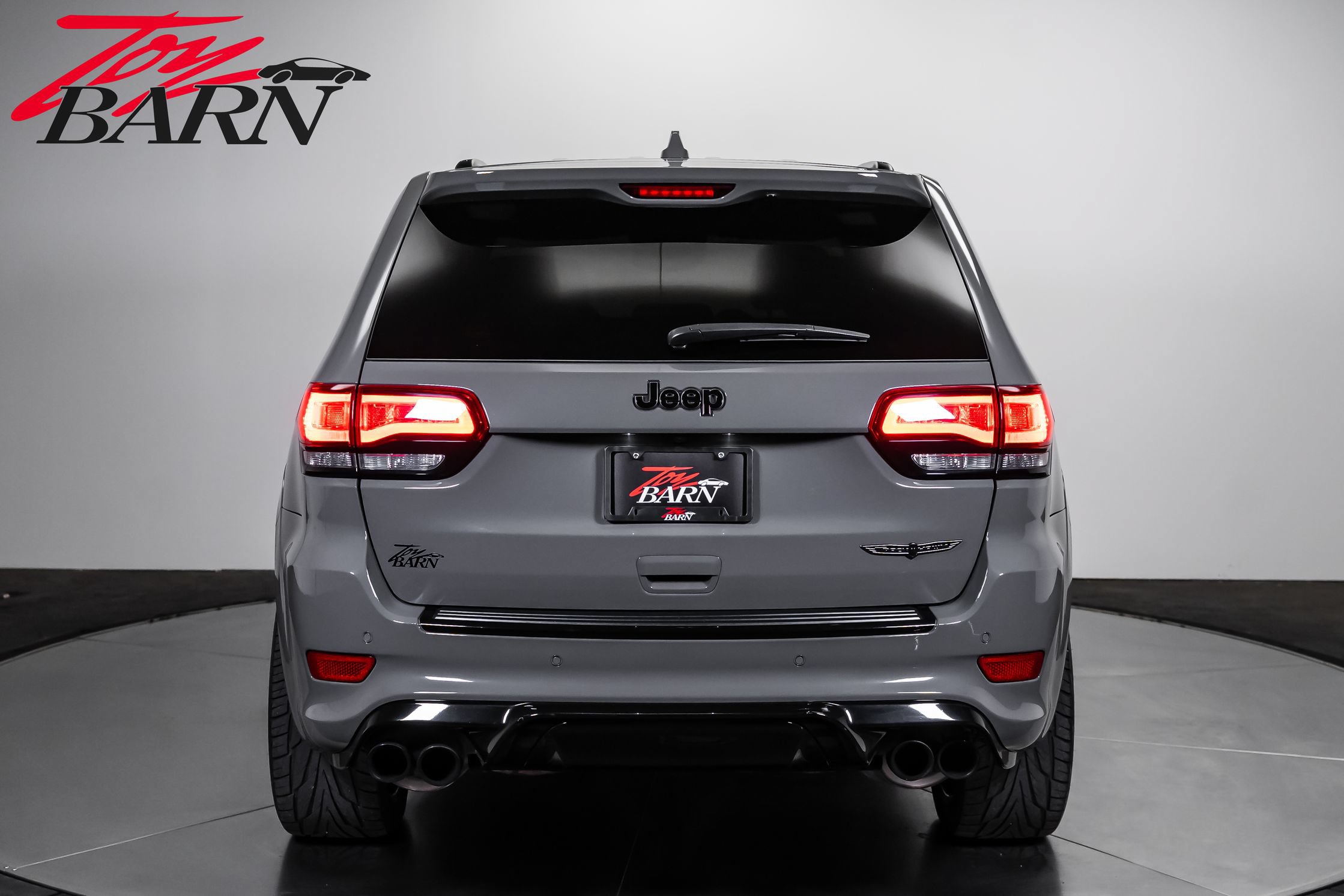Used 2021 Jeep Grand Cherokee Trackhawk AWD/4WD image 4