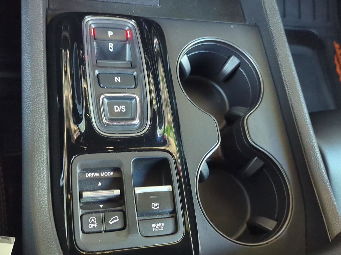 Used 2025 Honda Pilot TrailSport image 23