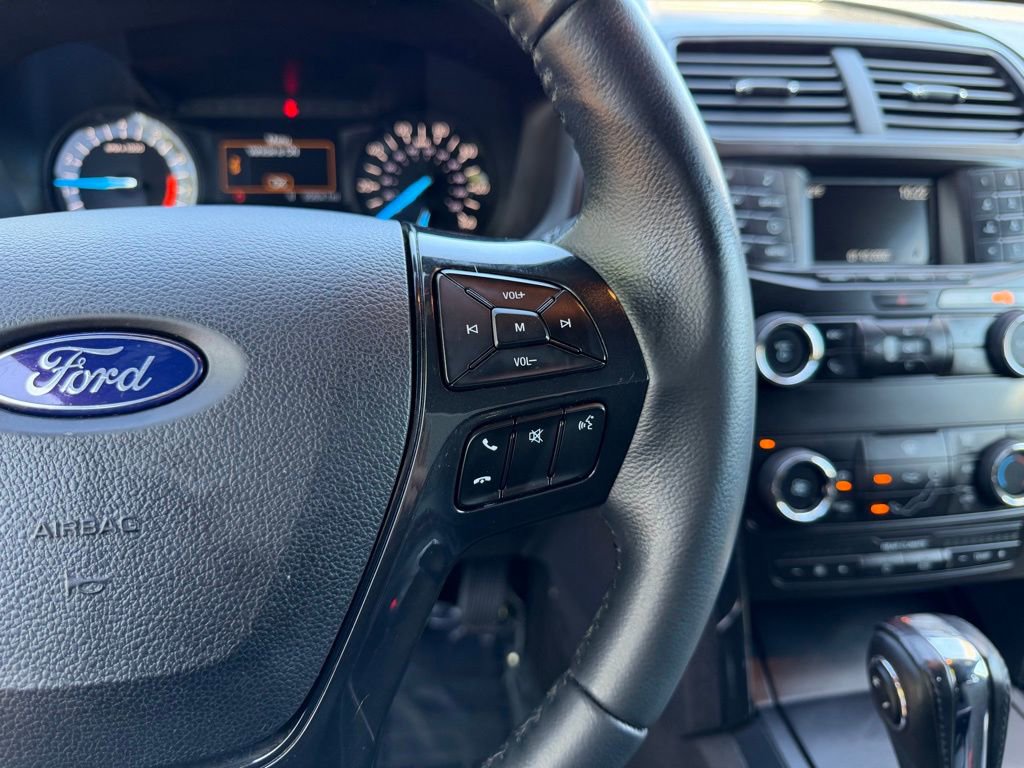 Used 2018 Ford Explorer XLT AWD/4WD image 18