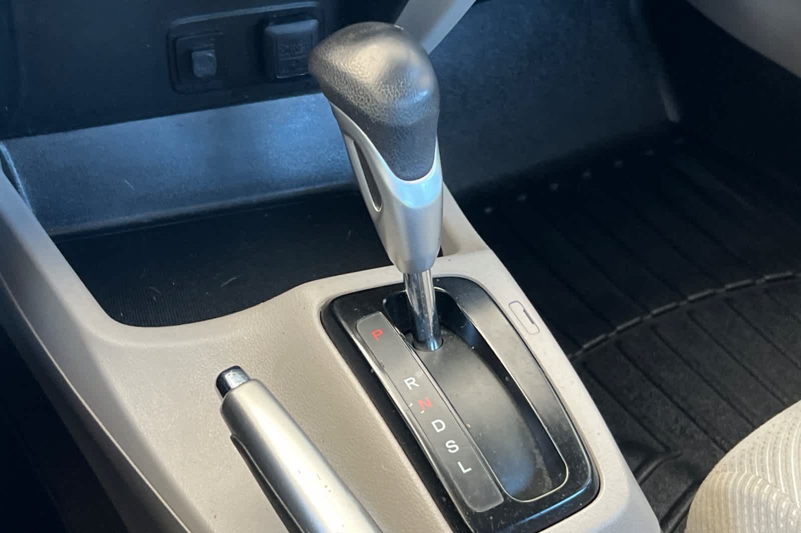 Used 2012 Honda Civic Hybrid Sedan image 21