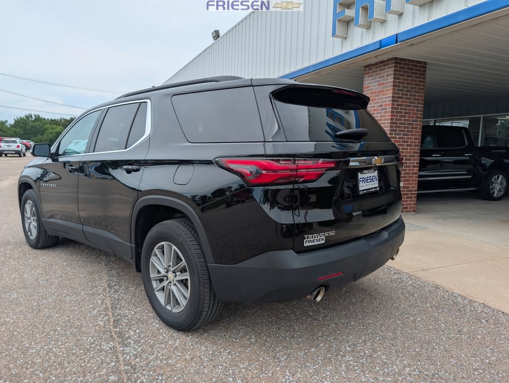 Used 2023 Chevrolet Traverse LT FWD image 4