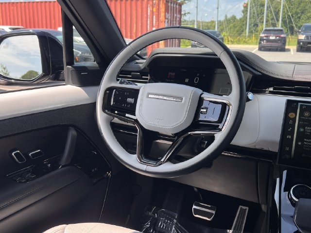 Used 2023 Land Rover Range Rover Sport SE Dynamic AWD/4WD image 17