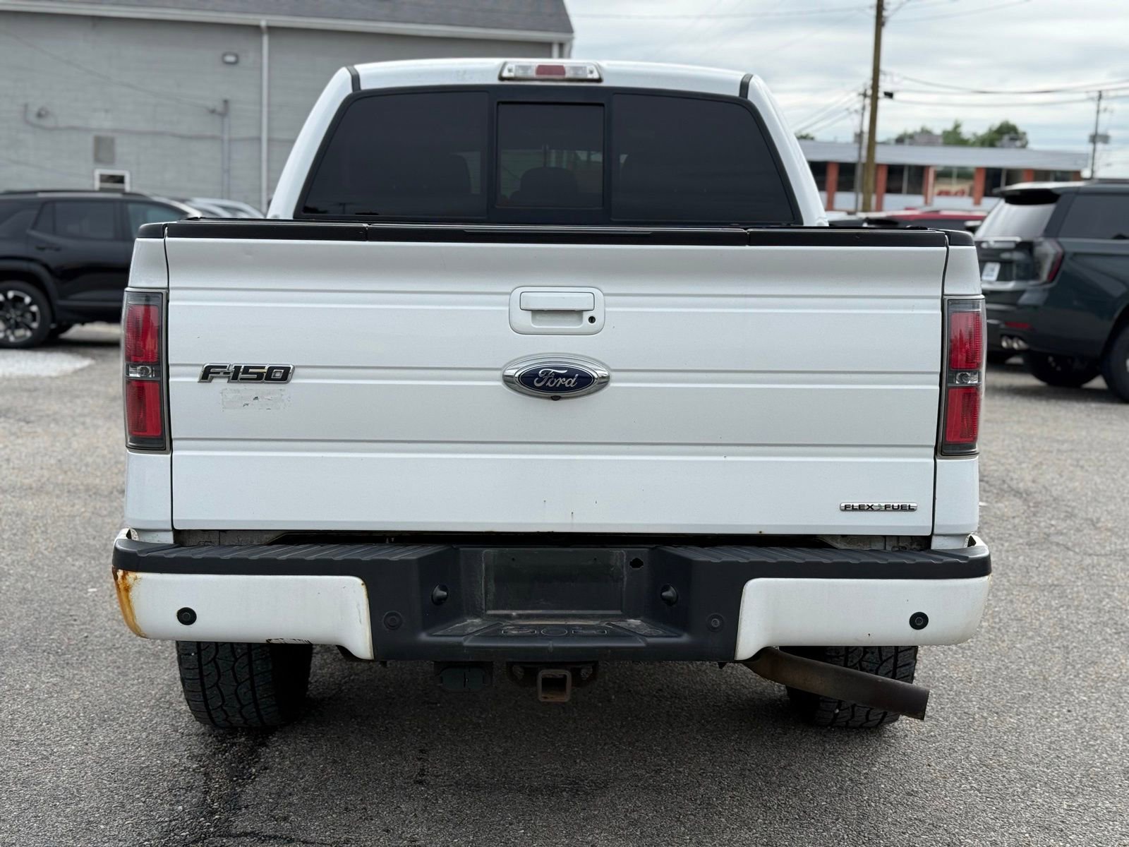 Used 2013 Ford F150 FX4 w/ Mid Equipment Group AWD/4WD image 3