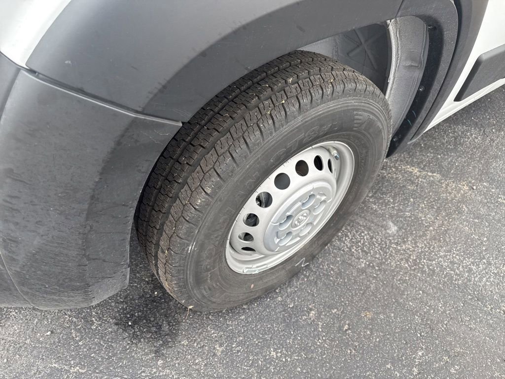 Used 2024 RAM ProMaster 2500 image 16