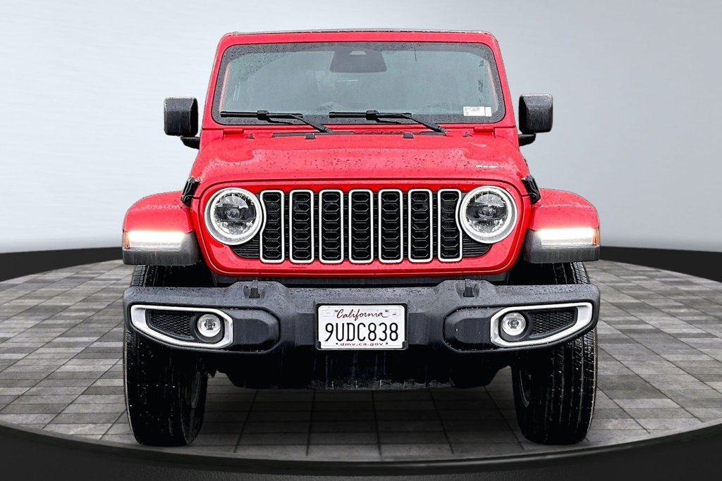 Used 2026 Jeep Wrangler Unlimited Sahara AWD/4WD image 26