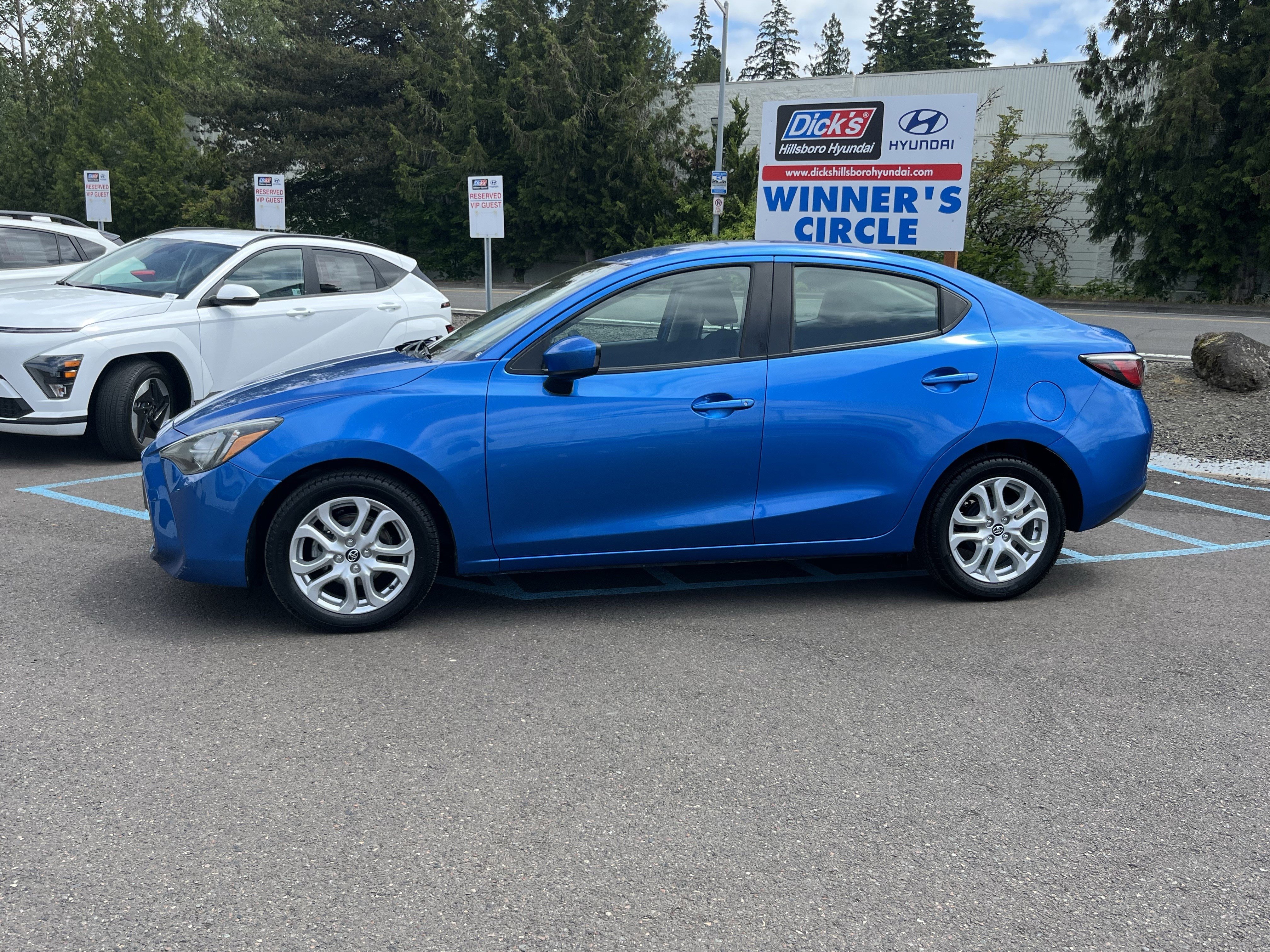 Used 2017 Toyota Yaris iA FWD image 2