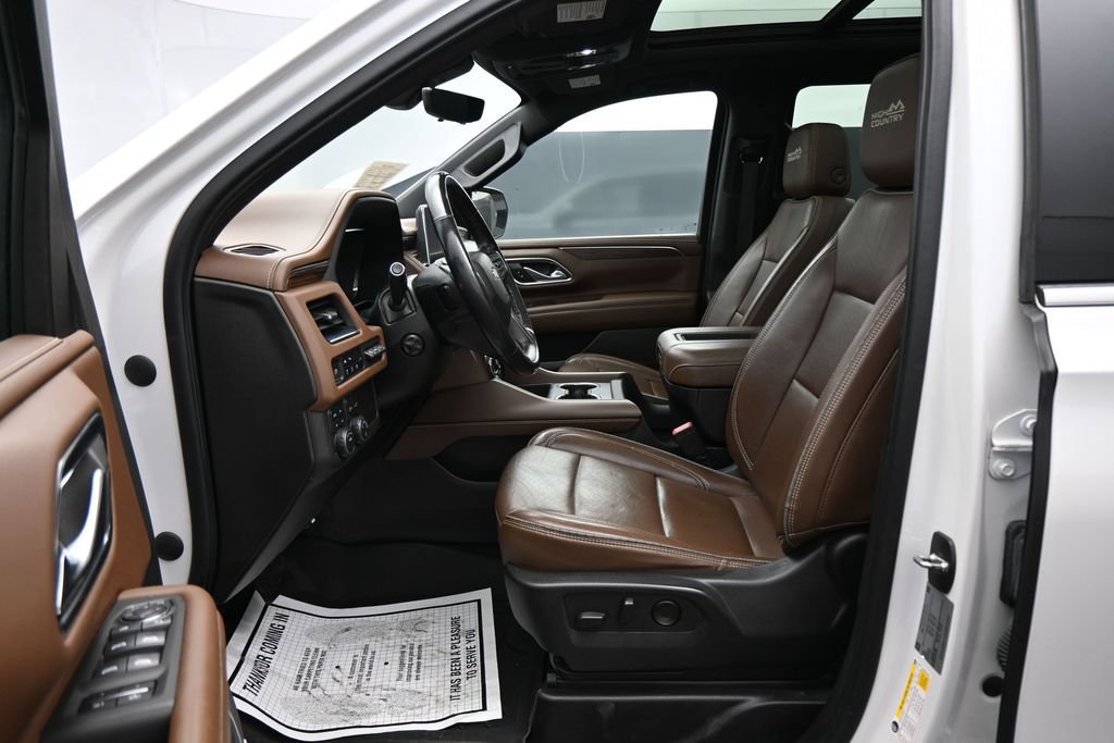 Used 2022 Chevrolet Tahoe High Country AWD/4WD image 9