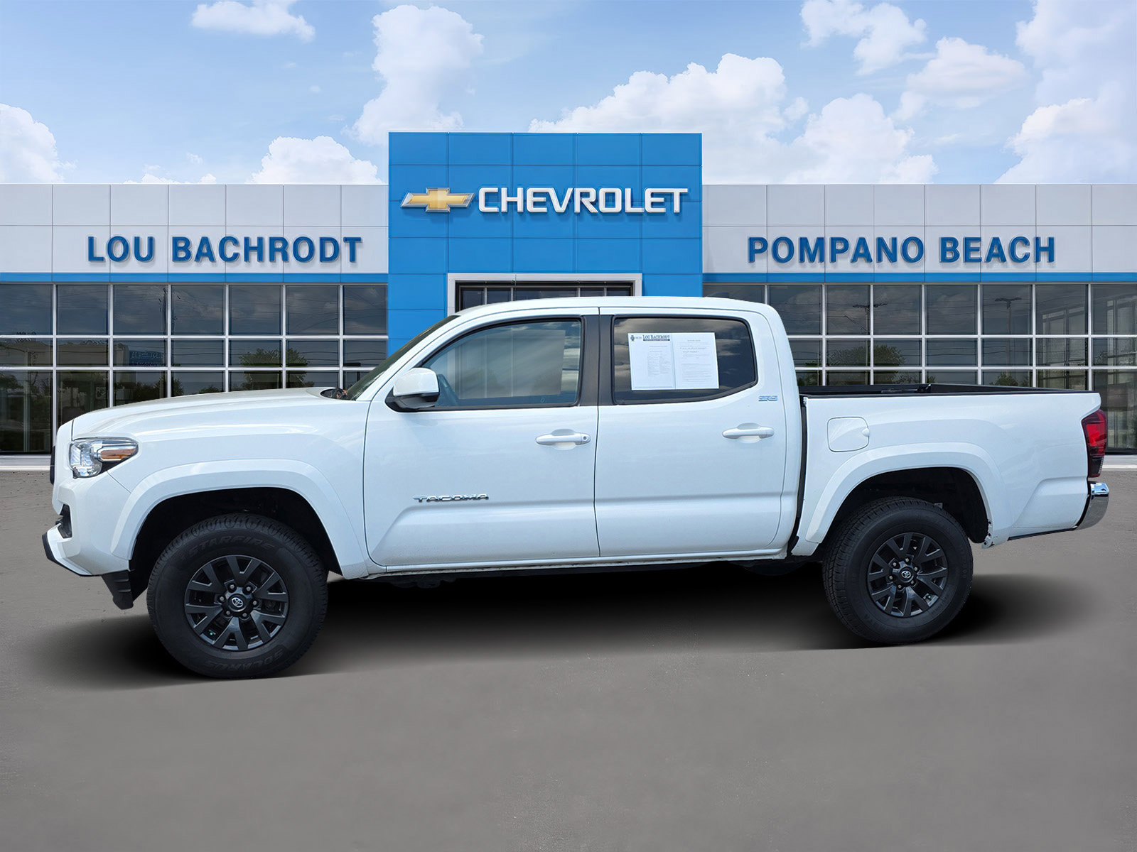 Used 2023 Toyota Tacoma SR5 AWD/4WD image 4