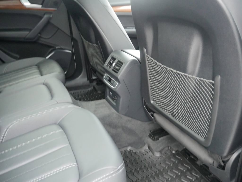 Certified 2023 Audi Q5 2.0T Premium w/ Convenience Package image 36
