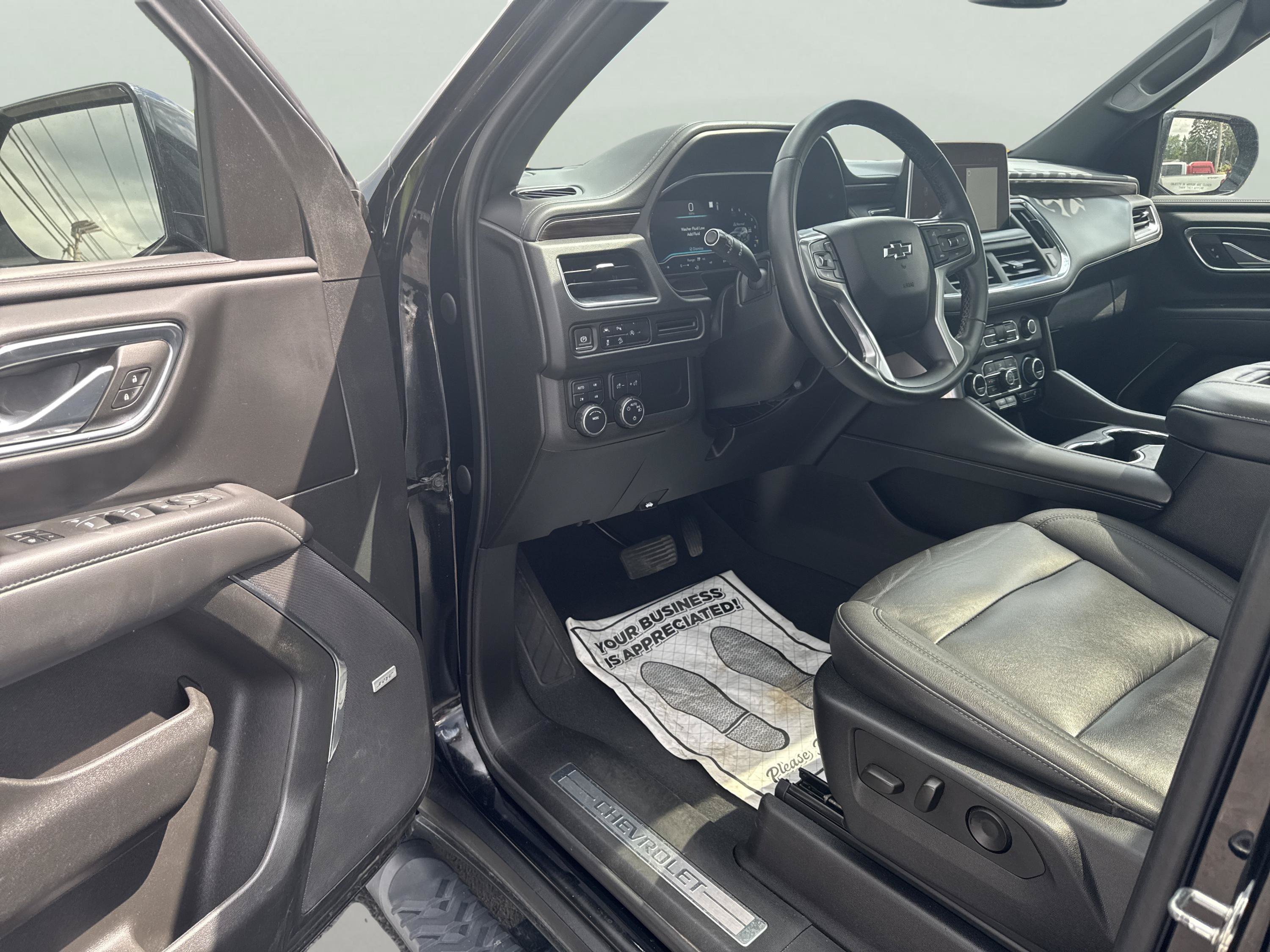 Used 2023 Chevrolet Tahoe Z71 AWD/4WD image 9