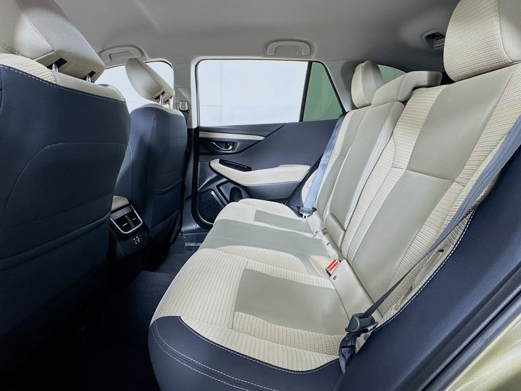 Used 2024 Subaru Outback Premium image 11