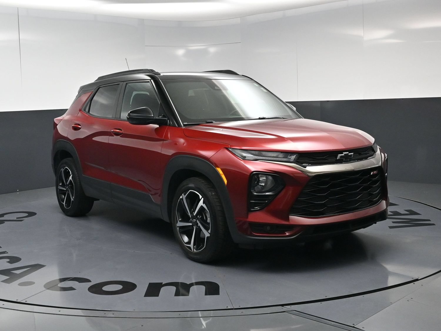 Used 2022 Chevrolet TrailBlazer RS FWD image 2