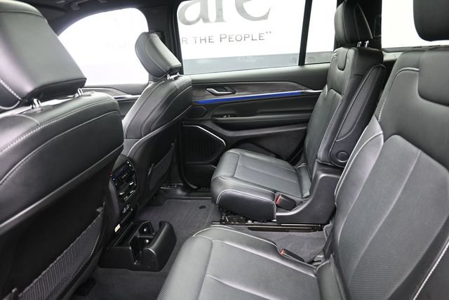 Used 2023 Jeep Grand Cherokee L Overland AWD/4WD image 24