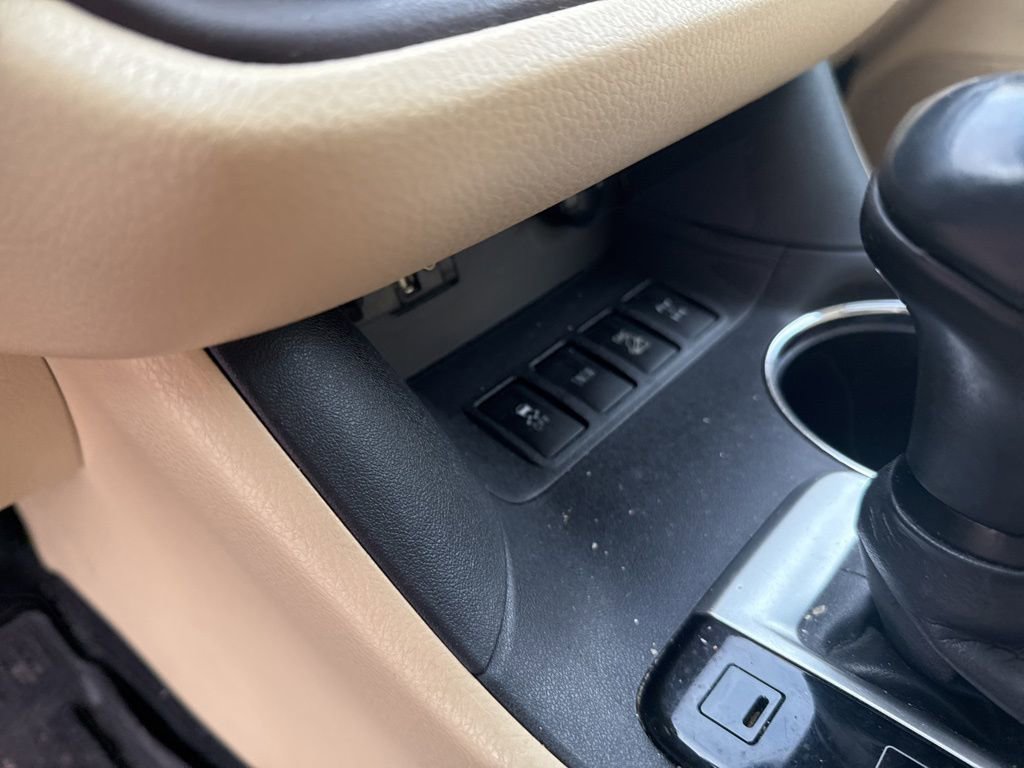 Used 2016 Toyota Highlander XLE AWD/4WD image 17