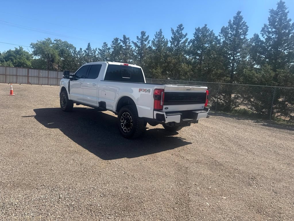 Used 2025 Ford F350 Platinum w/ FX4 Off-Road Package AWD/4WD image 4